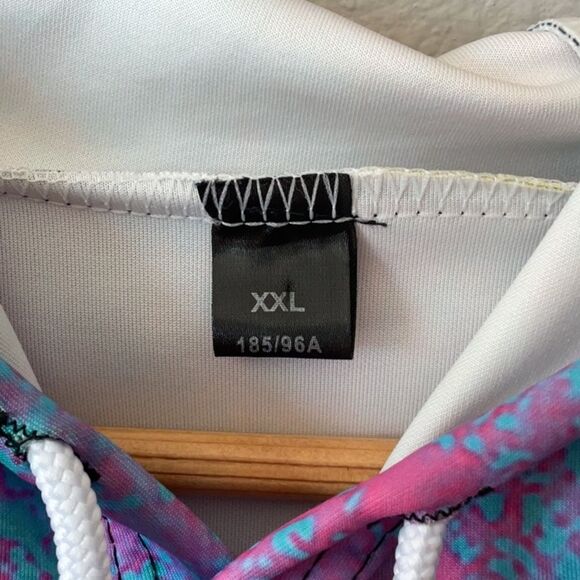 Apex Legends Pink and Blue Hoodie Men’s Size XXL Polyester - Picture 4 of 8